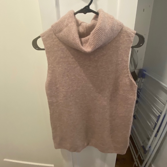 Turtle neck shirt in light pink - Picture 1 of 3
